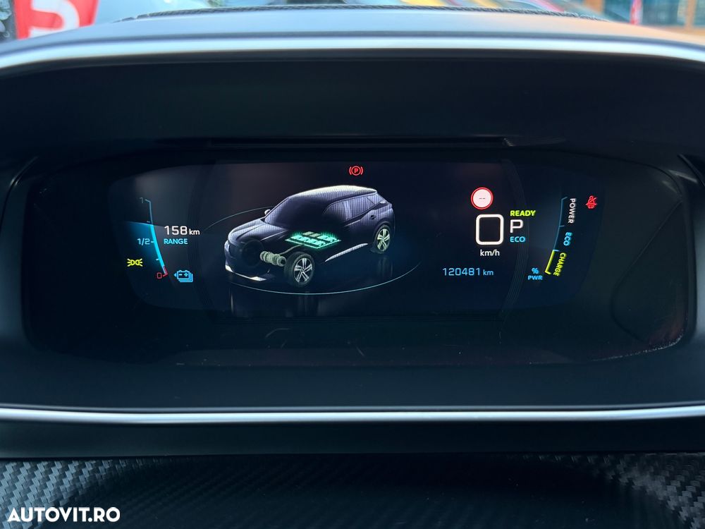 Peugeot 2008 e-2008 GT Line - 17