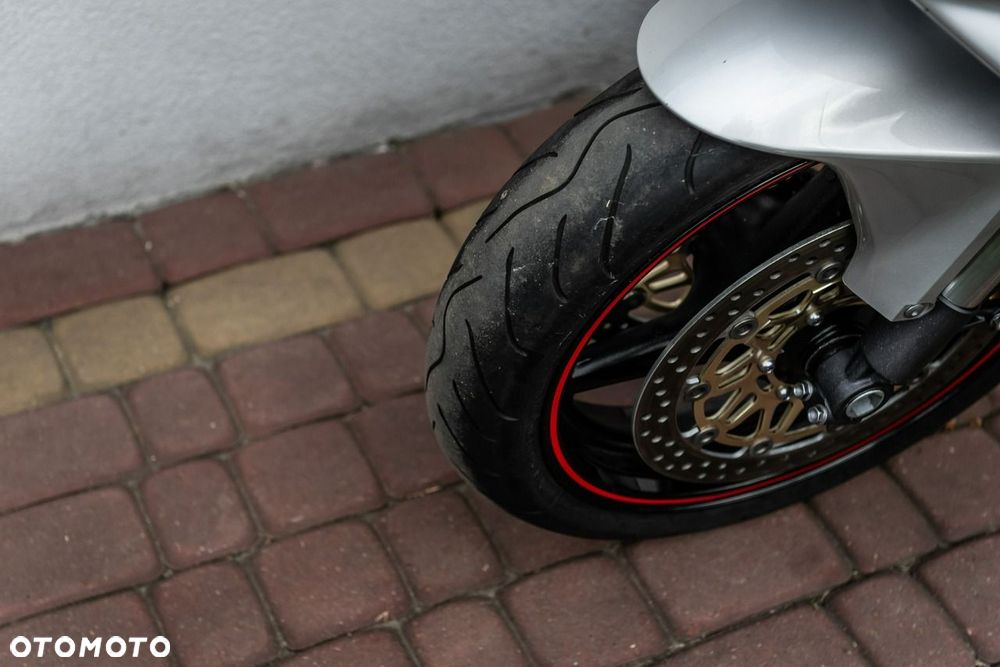 Honda CBR - 7