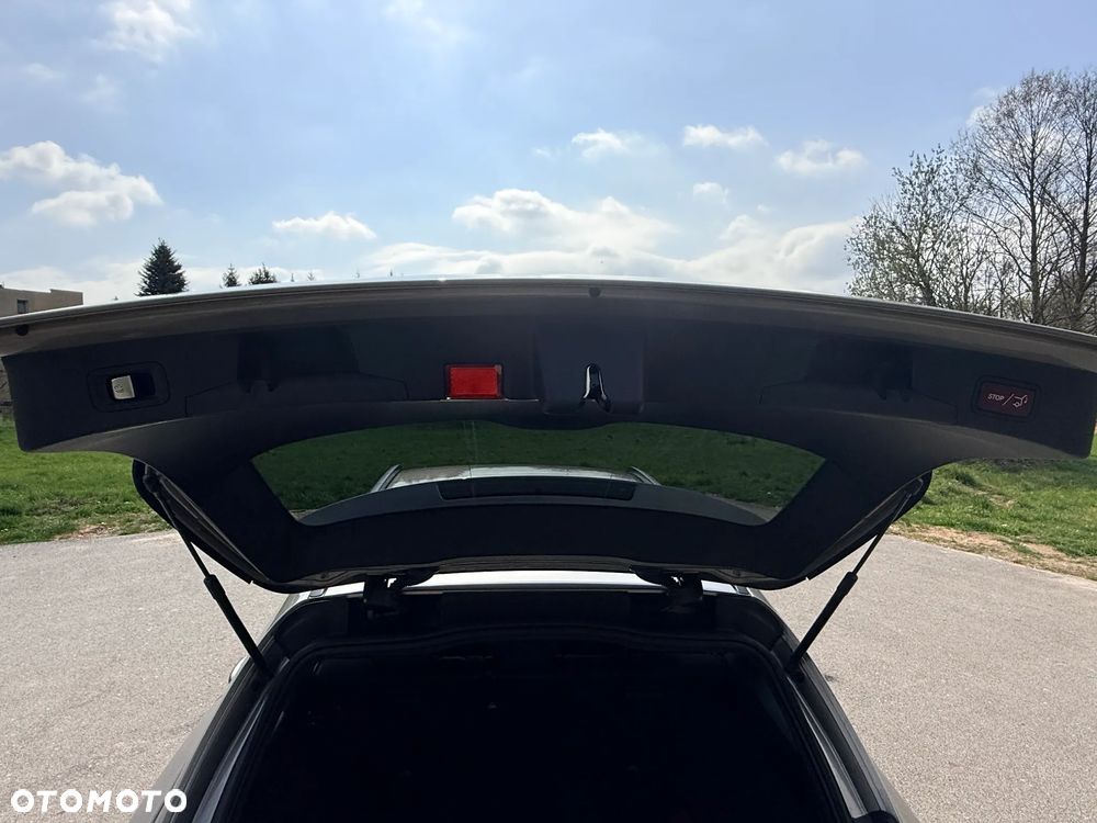 Mercedes-Benz Klasa C 220 d 9G-TRONIC - 15
