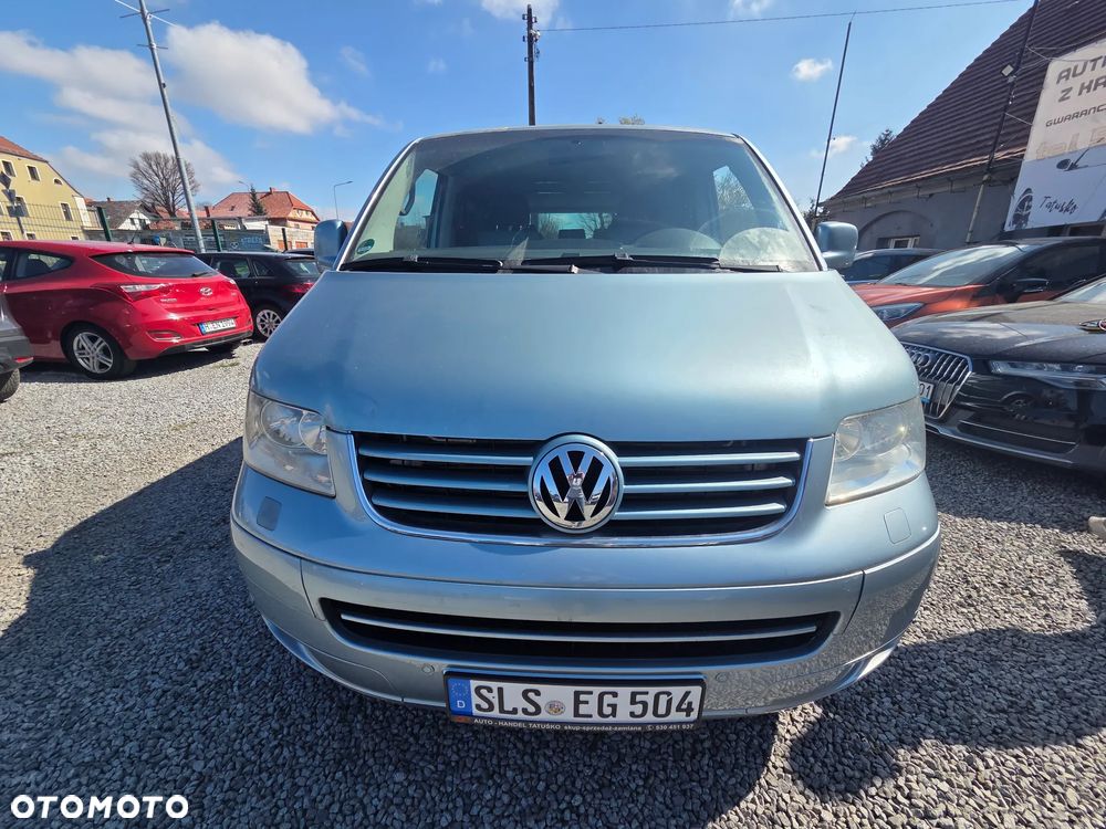 Volkswagen Multivan - 1