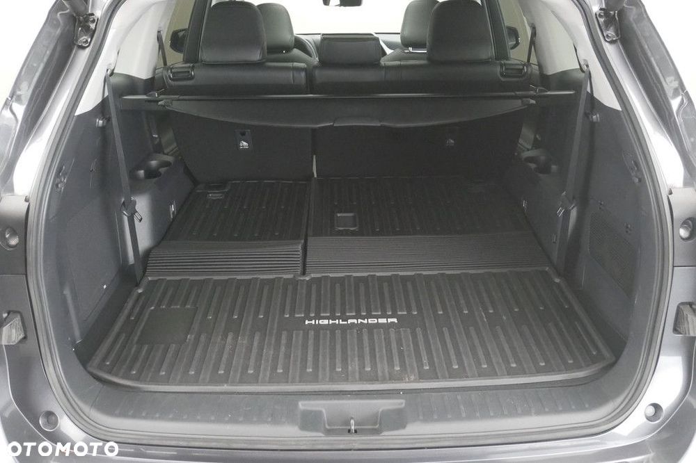 Toyota Highlander - 16