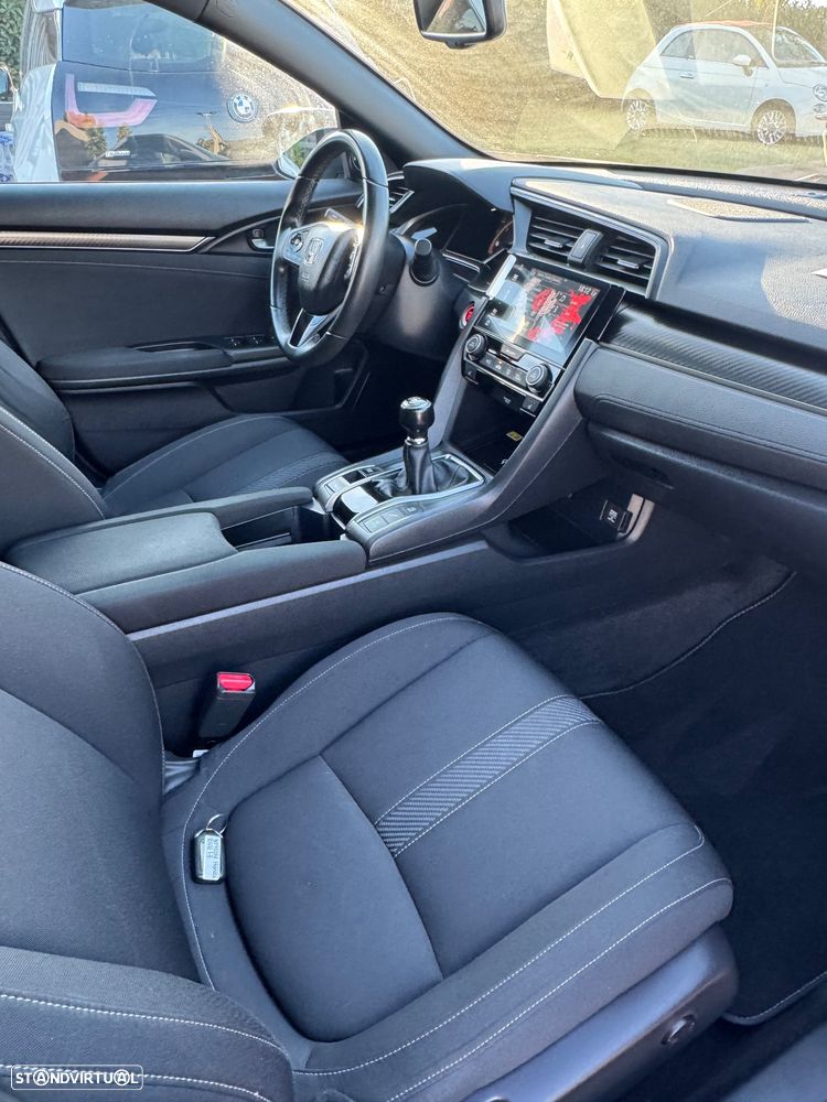Honda Civic 1.5 i-VTEC Sport Plus - 20