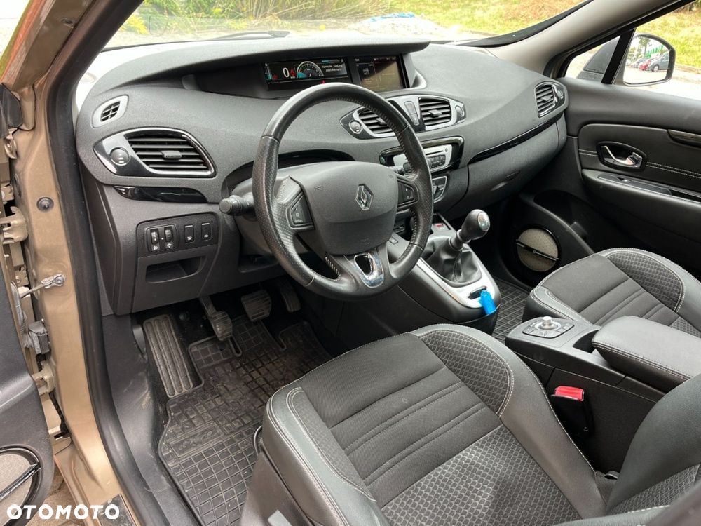Renault Scenic 1.5 dCi Energy Bose EU6 - 8