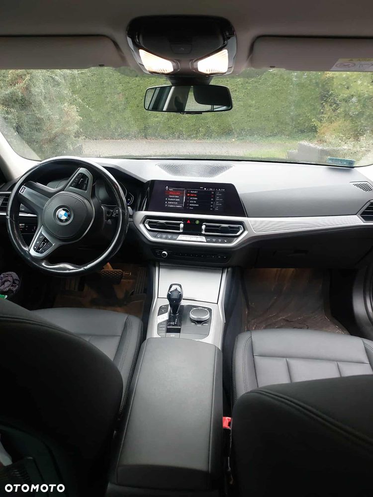 BMW Seria 3 320d - 5
