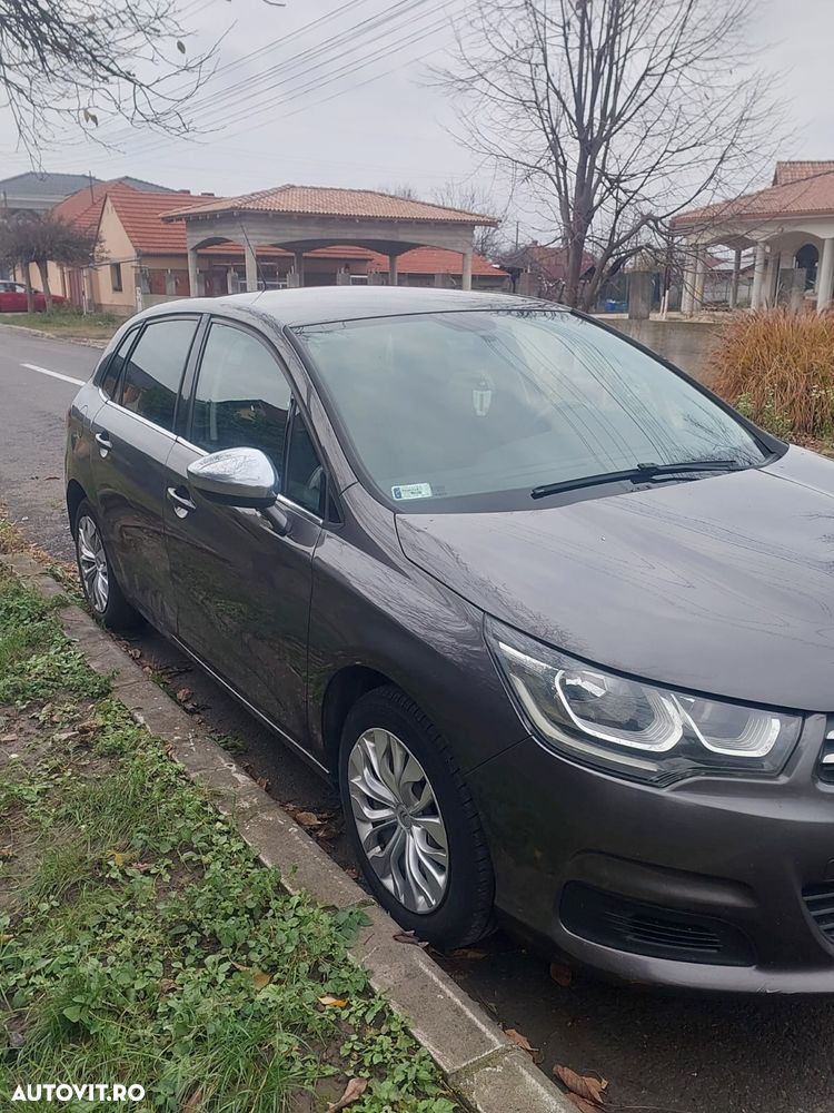 Citroën C4 BlueHDi 100 Selection - 4