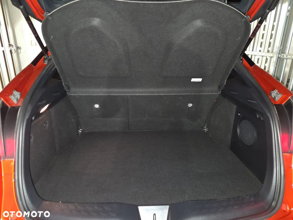 Toyota C-HR - 11