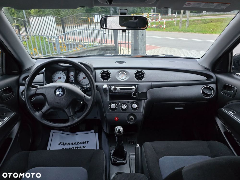 Mitsubishi Outlander 2.0 2WD Invite - 22