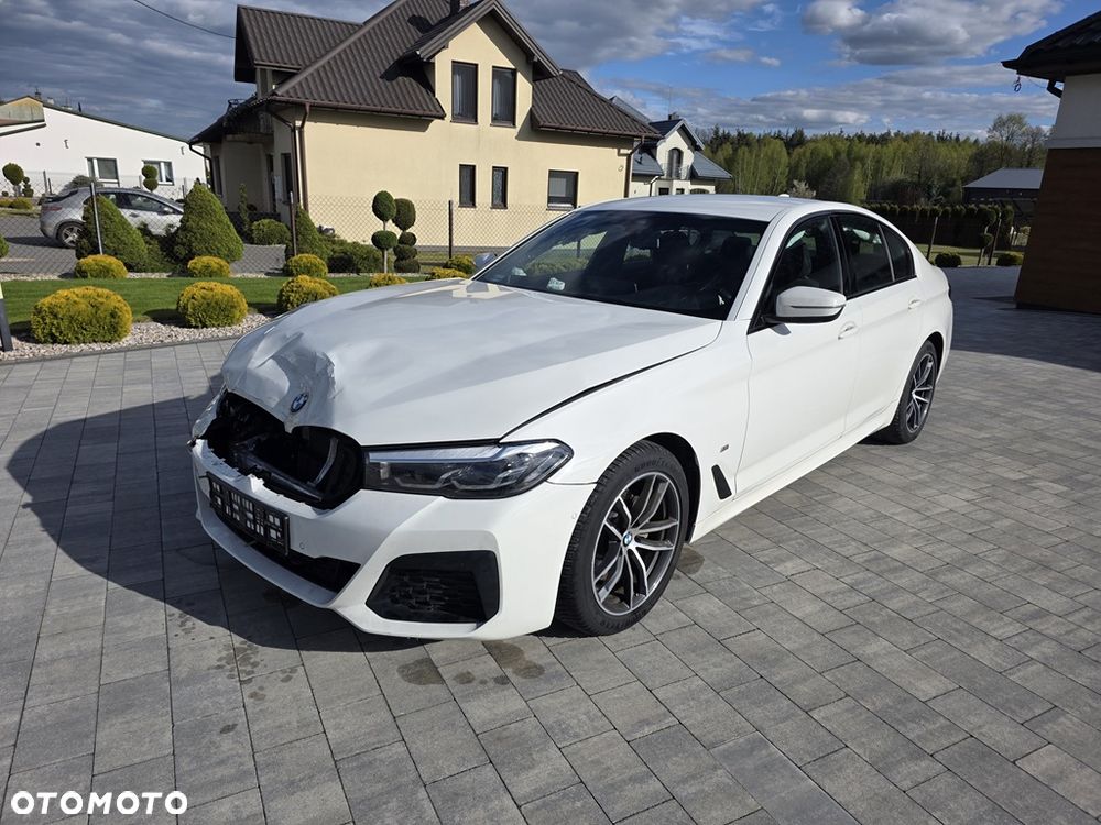 BMW Seria 5 520d xDrive MHEV M Sport sport - 2