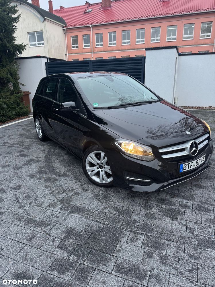 Mercedes-Benz Klasa B 180 Edition - 1