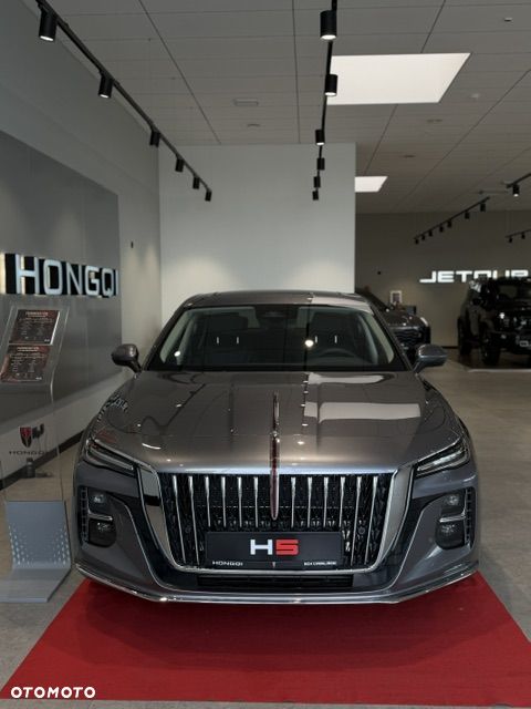 Hongqi H5 - 2