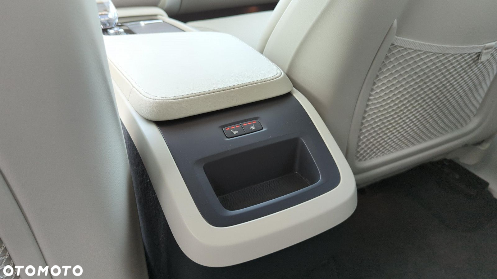 Volvo XC 90 - 20