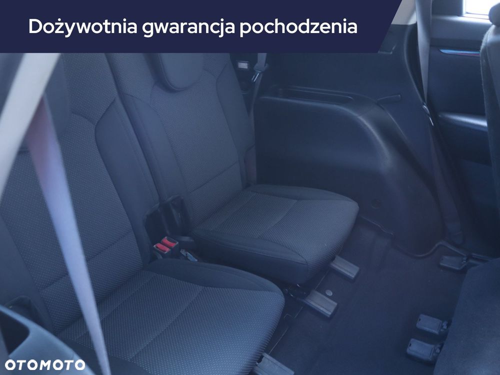 Kia Carens - 17