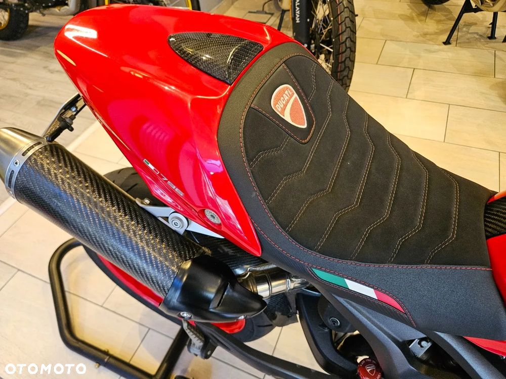 Ducati Monster - 17