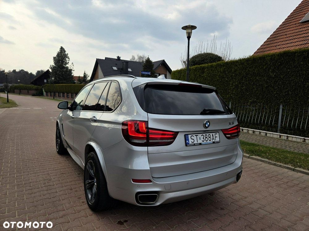 BMW X5 xDrive30d Sport-Aut - 4