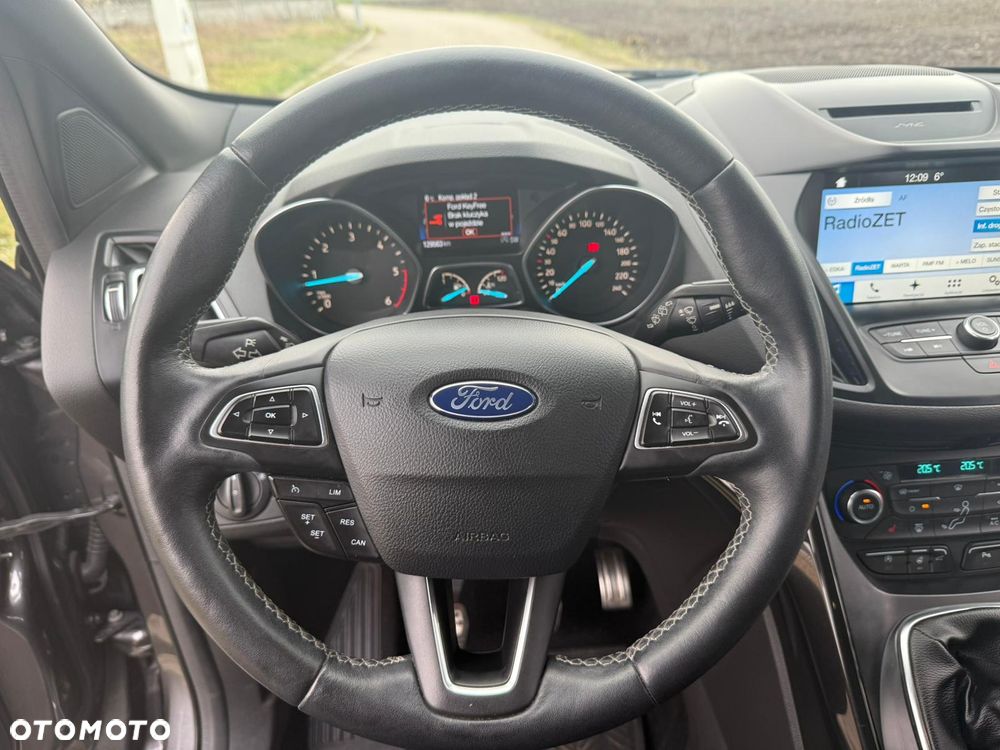 Ford Kuga 2.0 TDCi 4x4 ST-Line - 25