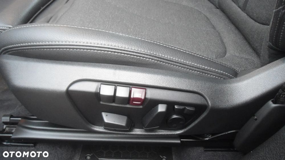 BMW Seria 2 220d xDrive Advantage sport - 17