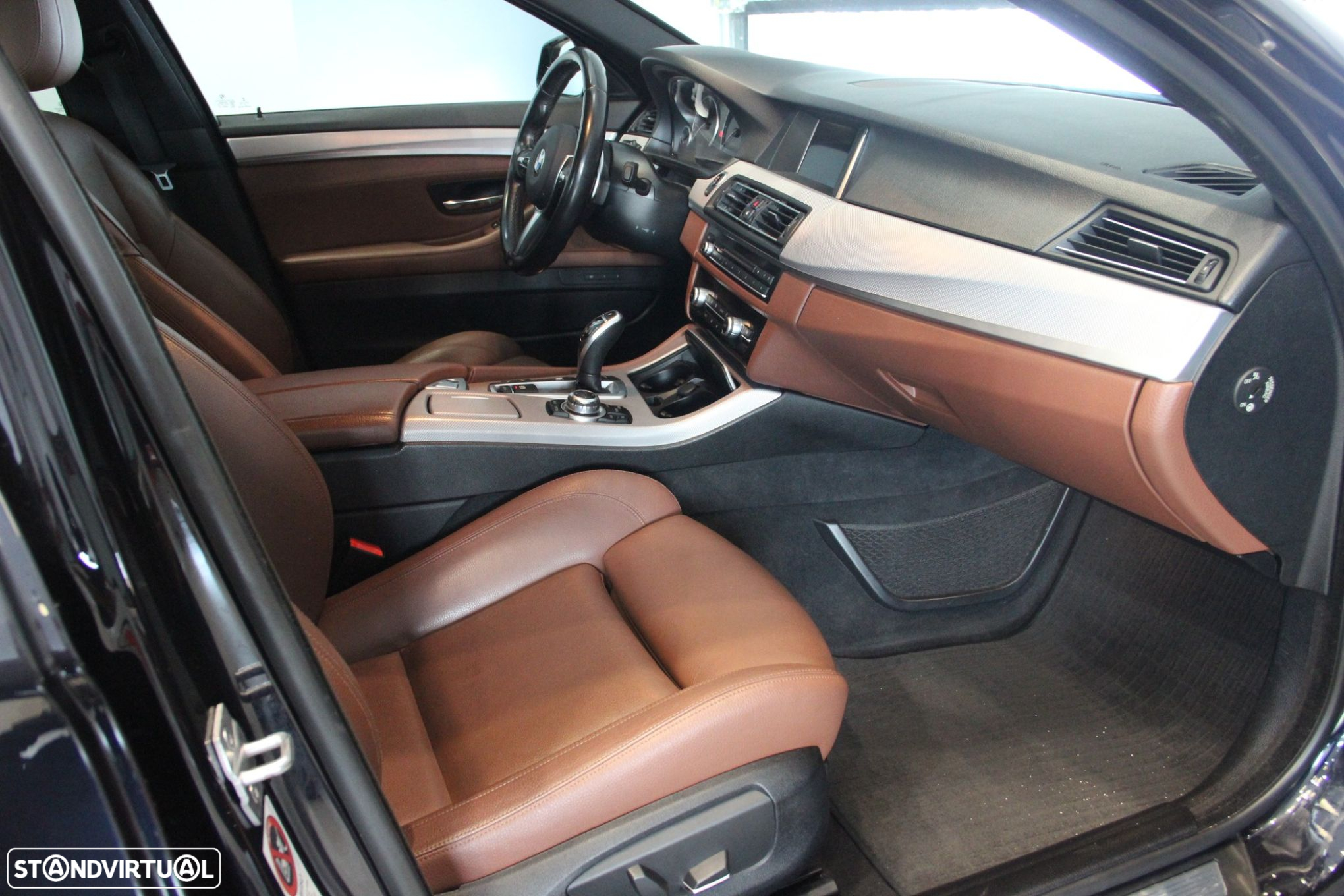 BMW M550d xDrive Auto - 10