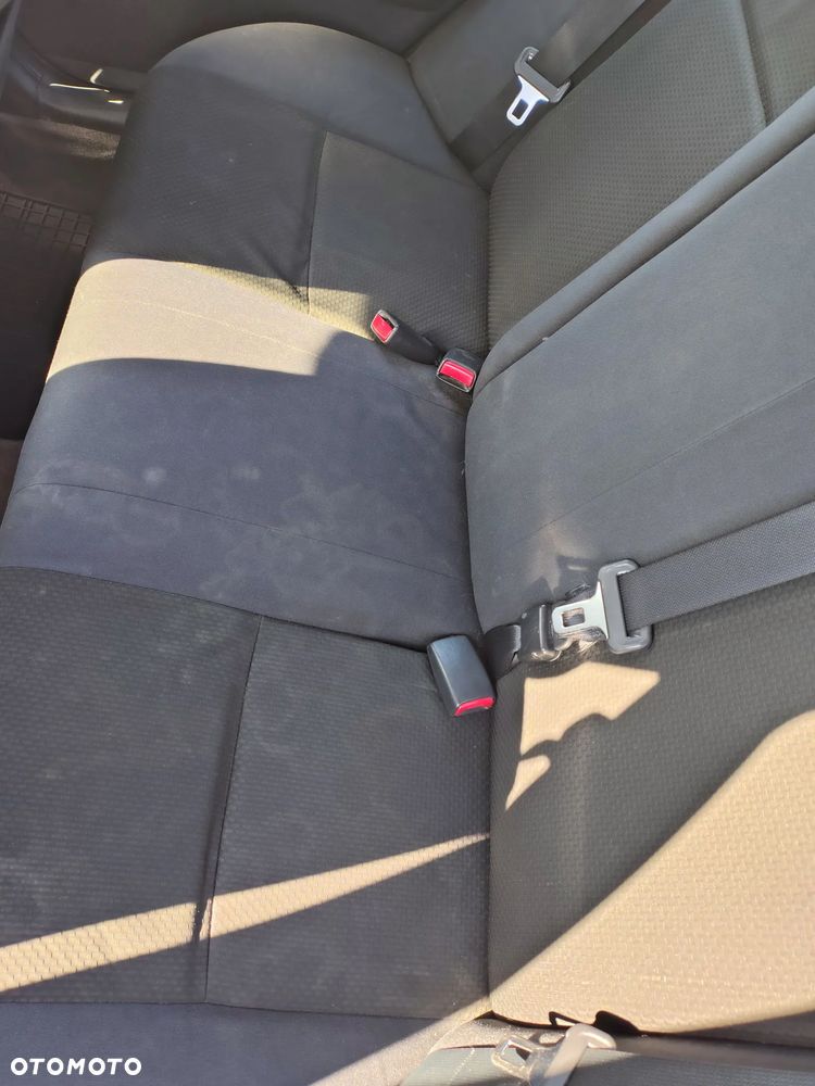 Toyota Corolla 1.6 VVT-i Sol - 6