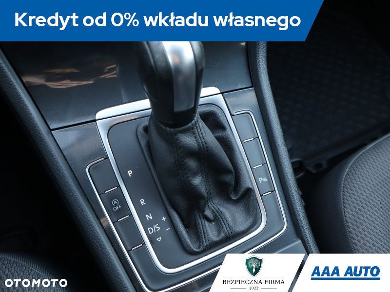 Volkswagen Golf Variant - 13