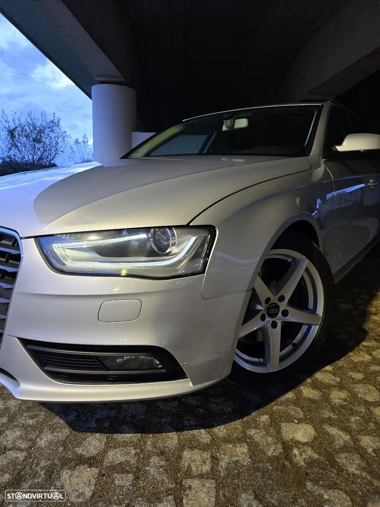 Audi A4 Avant 2.0 TDI DPF multitronic S line Sport Pack - 16