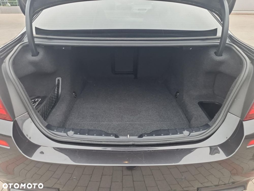 BMW Seria 5 - 12