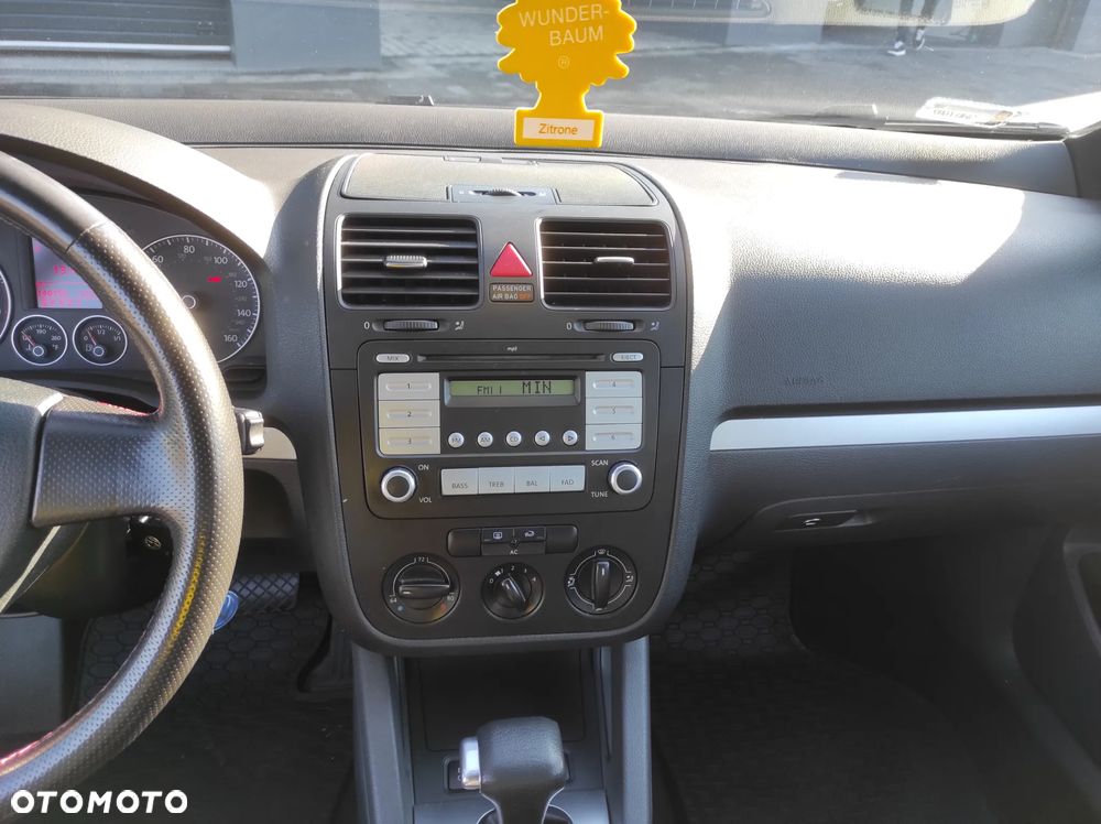 Volkswagen Golf V 2.5 - 10