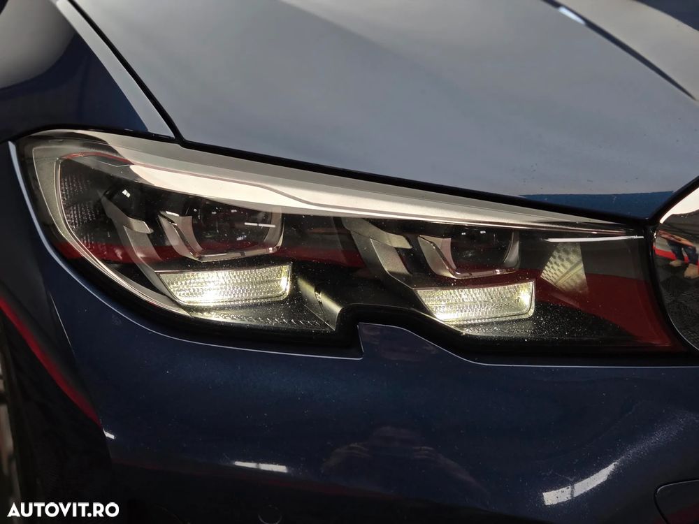 BMW Seria 3 320d Touring Aut. Sport Line - 37