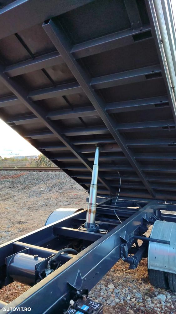 Nissan Atleon 3.5t - 7