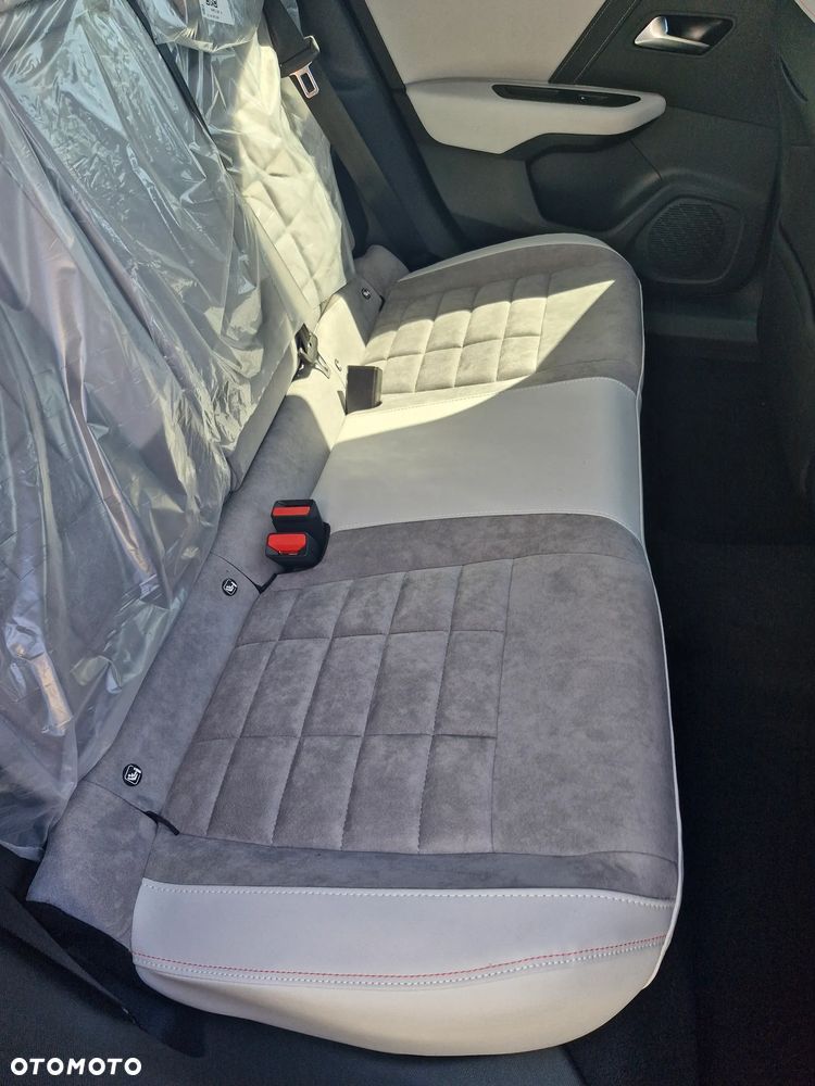 Citroën C4 1.2 mHEV Max eDCT6 - 10