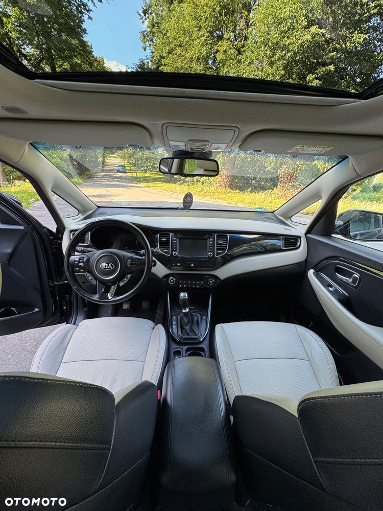 Kia Carens 1.7 CRDi L 7os - 26