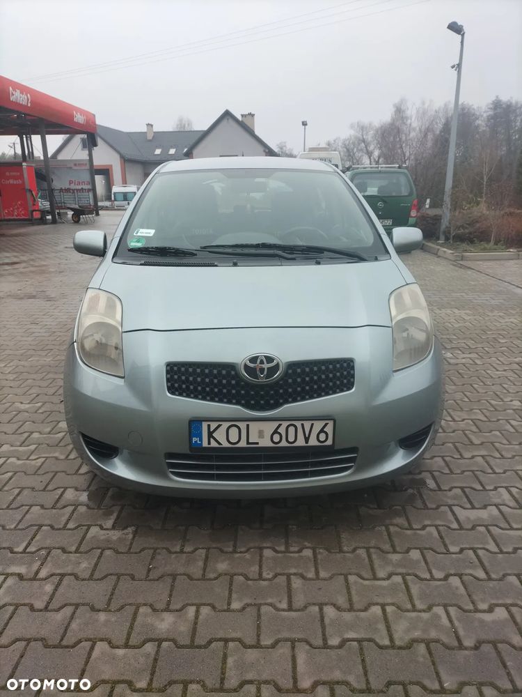 Toyota Yaris - 2