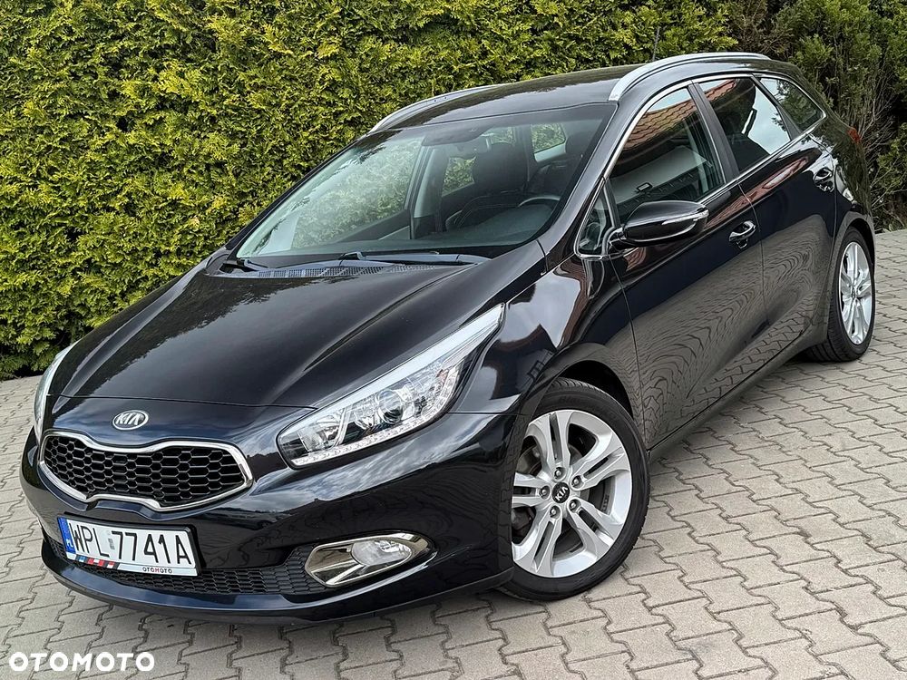 Kia Ceed 1.6 GDI Platinum Edition - 1