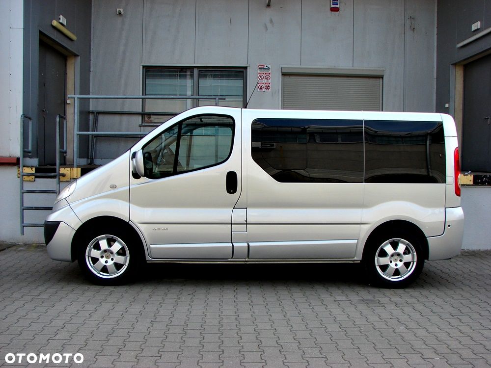Opel Vivaro - 12