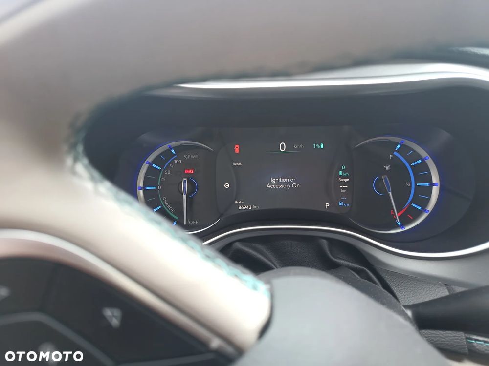 Chrysler Pacifica - 5