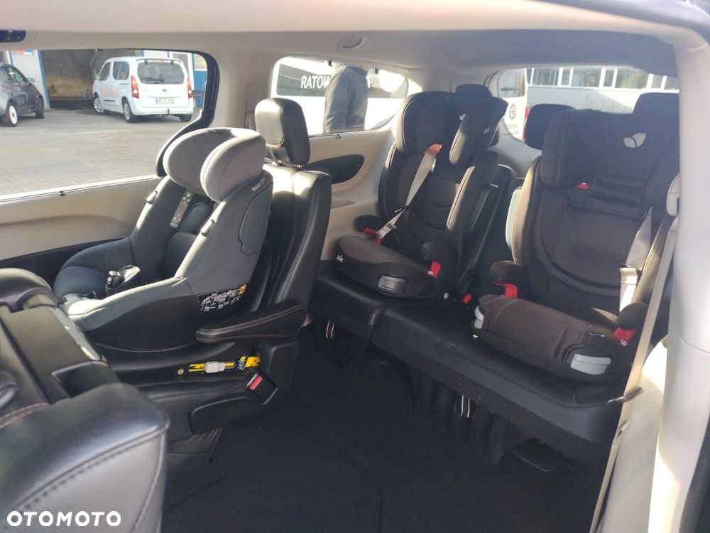Chrysler Pacifica - 5