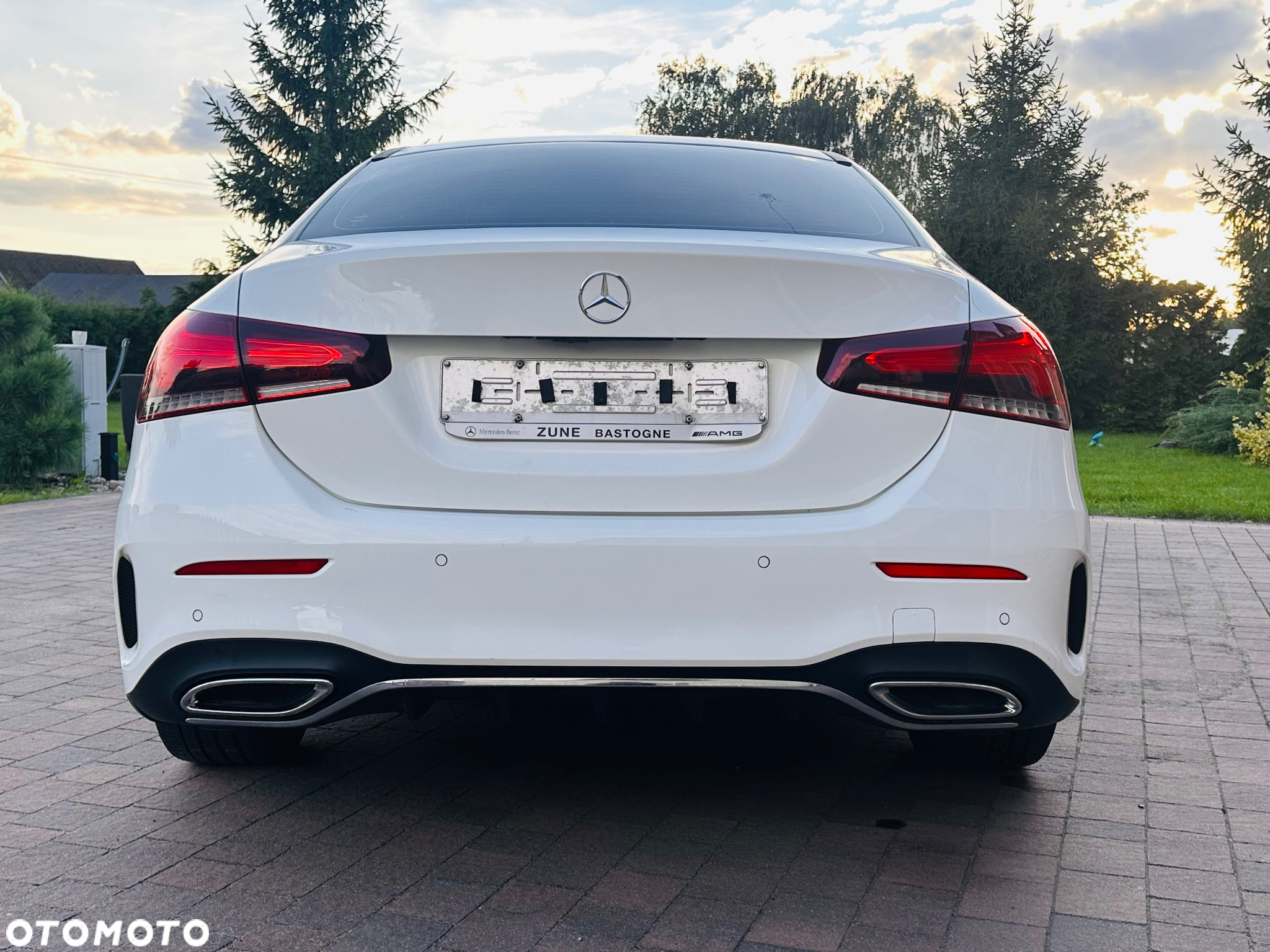 Mercedes-Benz Klasa A 180 7G-DCT AMG Line - 12