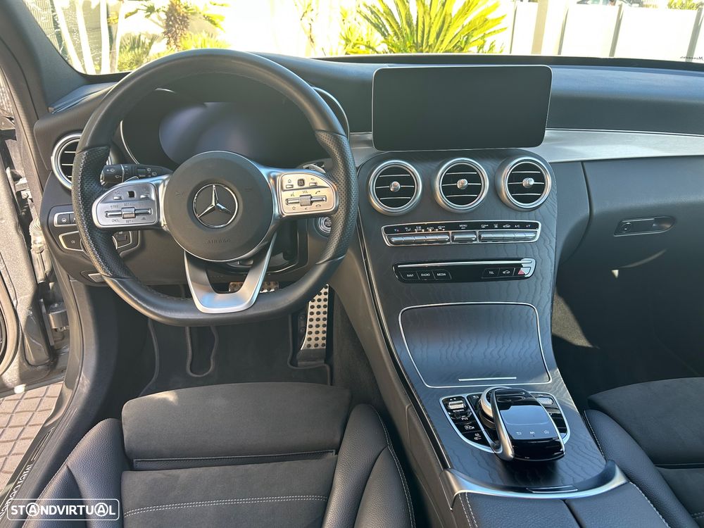 Mercedes-Benz C 300 e T 9G-TRONIC AMG Line — fotografia 8
