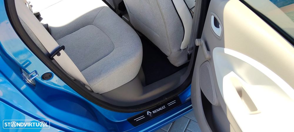 Renault Zoe (c/ Bateria) 22 kwh Life - 28