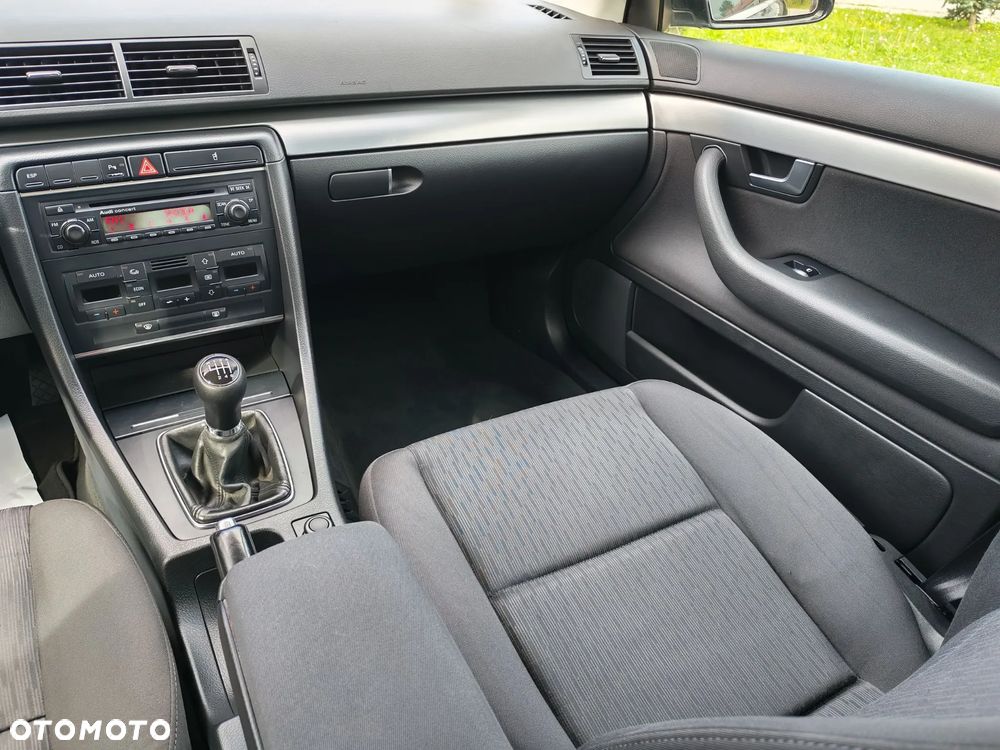 Audi A4 Limousine - 18