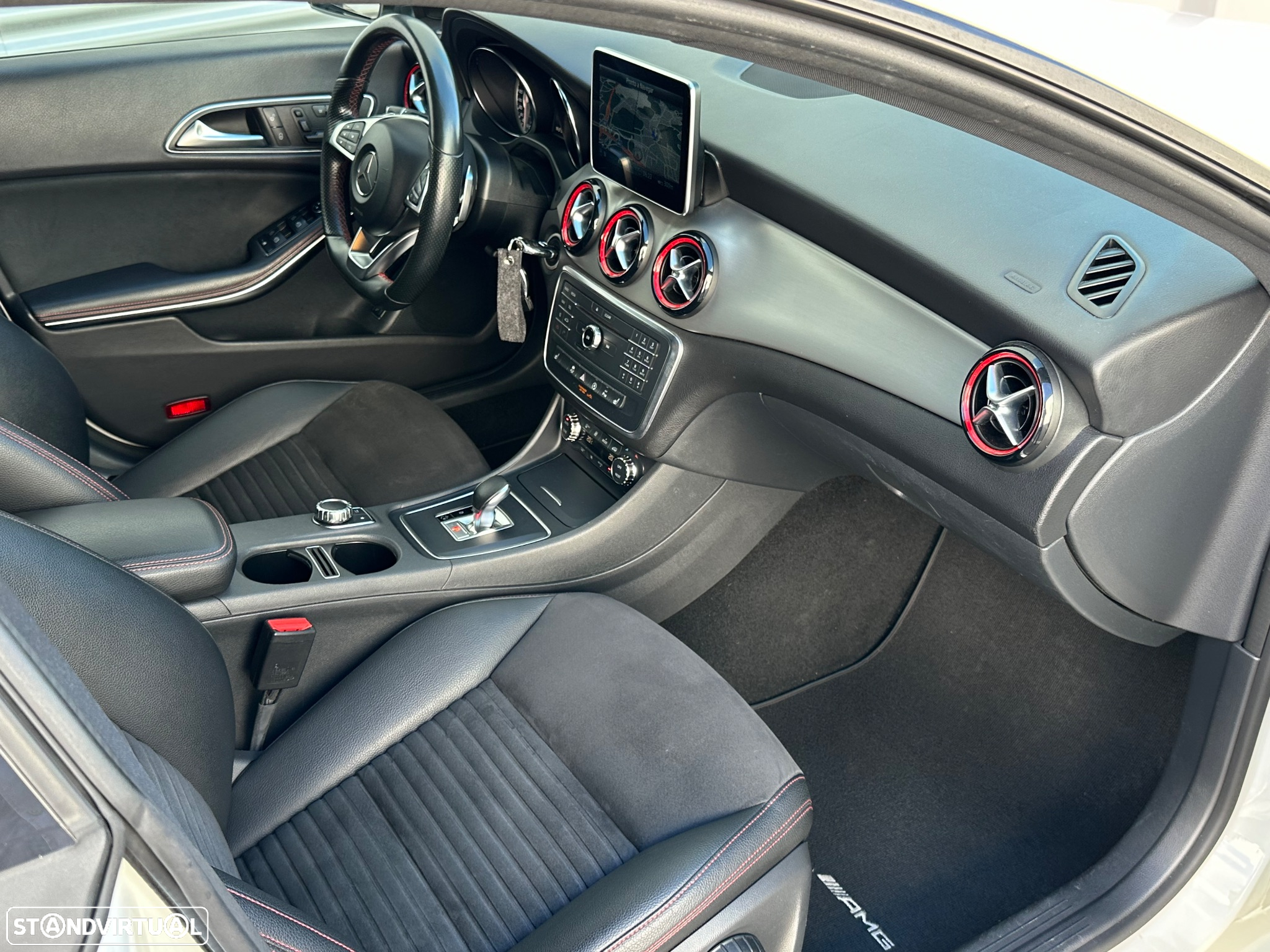 Mercedes-Benz CLA 45 AMG Shooting Brake 4Matic 7G-DCT - 9