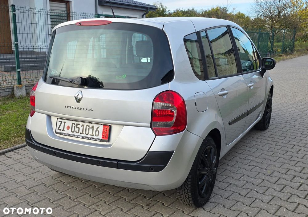 Renault Modus - 10