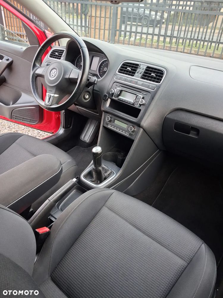 Volkswagen Polo - 11