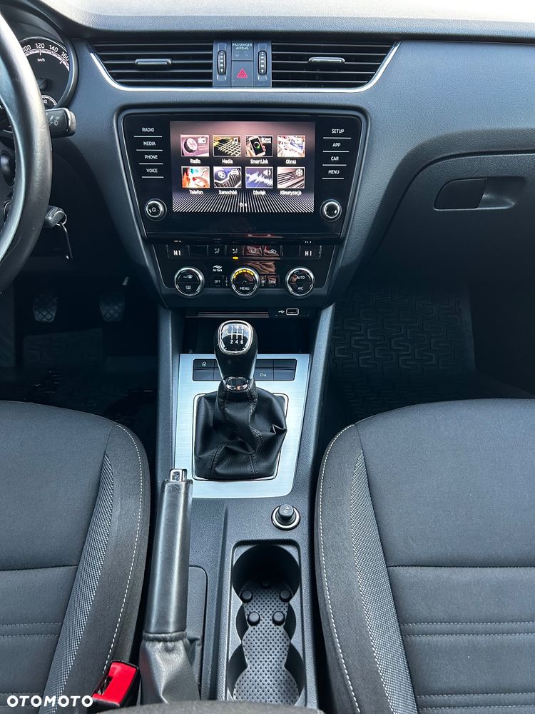 Skoda Octavia 1.4 TSI Ambition - 19