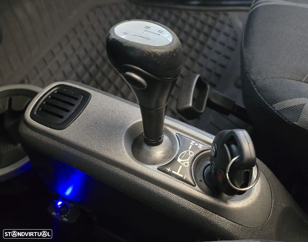 Smart ForTwo Coupé cdi softouch passion dpf - 12