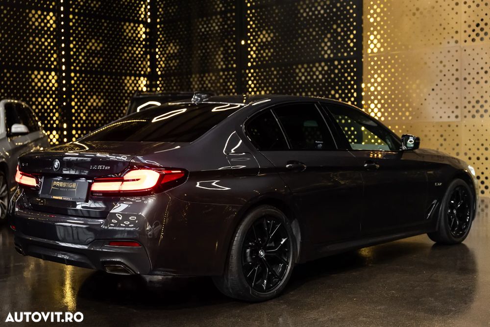 BMW Seria 5 530e xDrive Aut. - 7