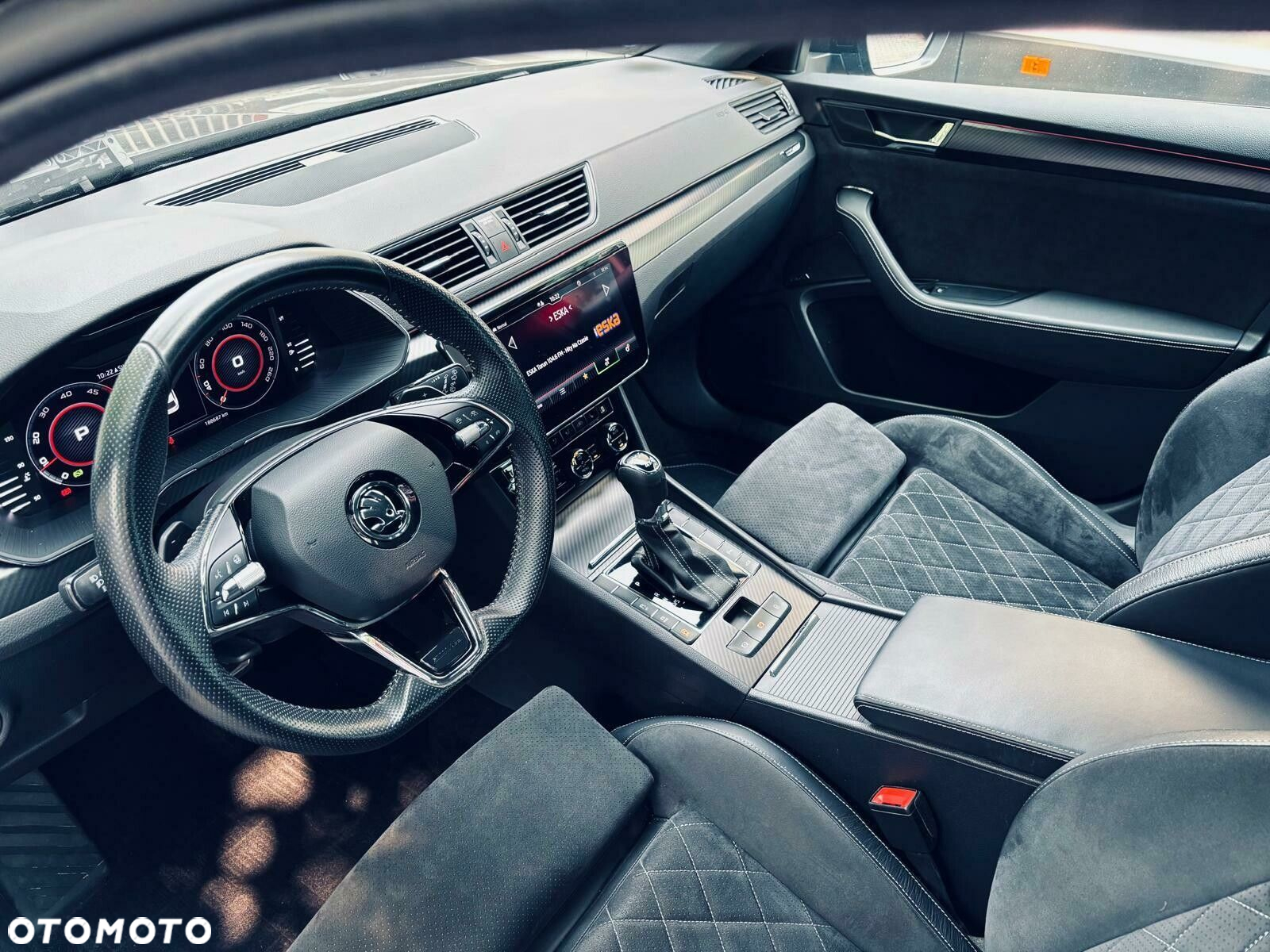Skoda Superb 2.0 TDI SCR 4x4 Sportline DSG - 16