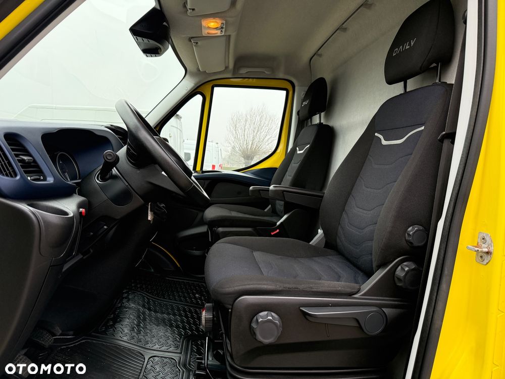 Iveco 2020/Daily/Winda BAR/Średni/manual/Klima/Tempomat/Business Pakiet - 9