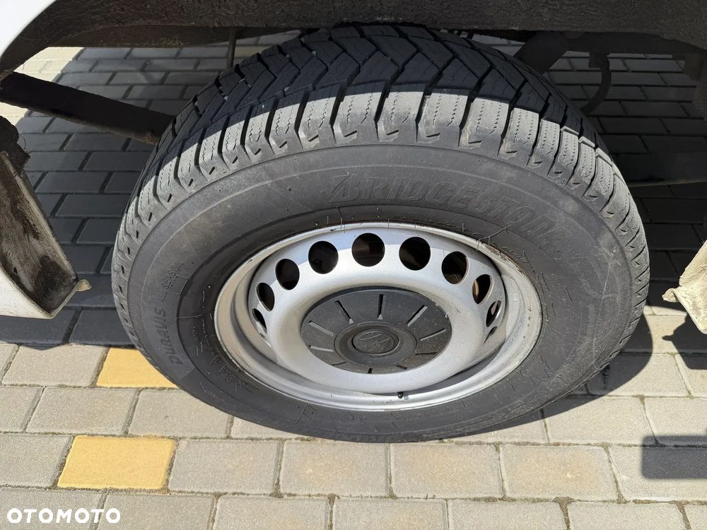 Volkswagen E-CRAFTER - 37