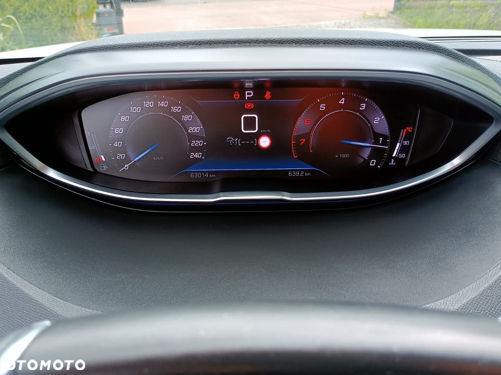Peugeot 3008 1.2 PureTech GT S&S EAT8 - 26