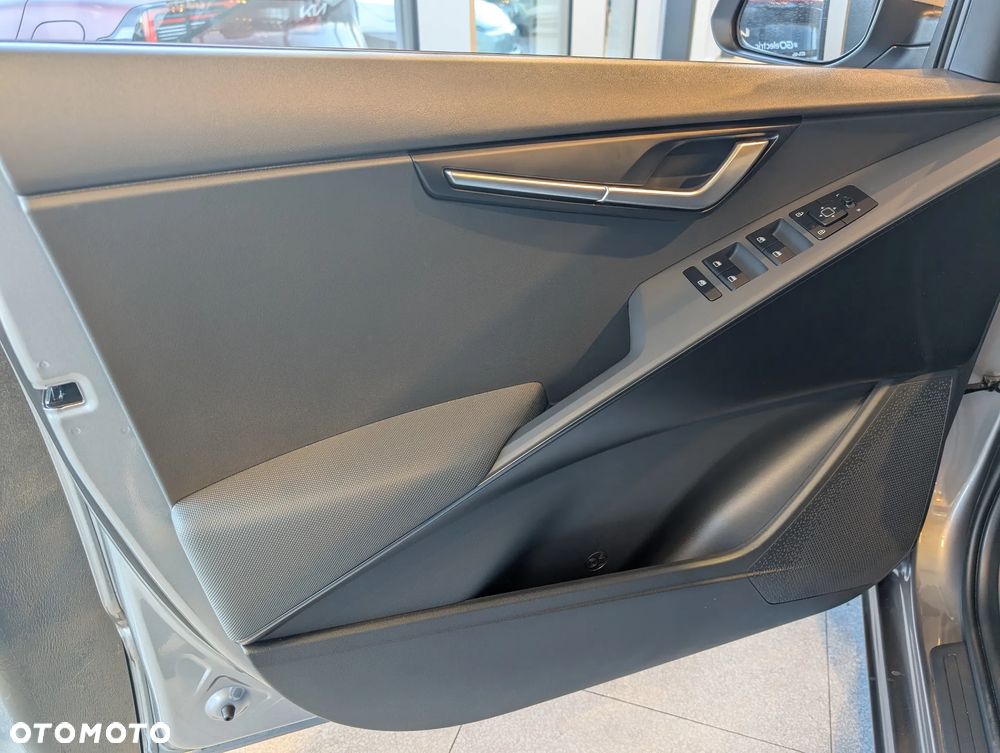 Kia Niro 1.6 GDI Hybrid M - 6